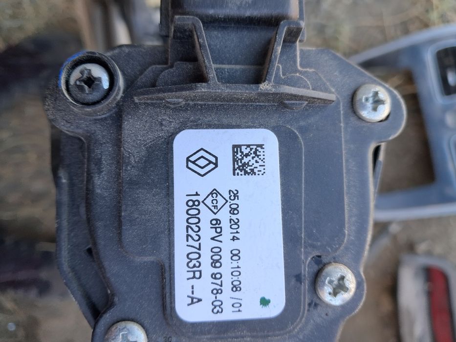 Продам запчасти рено лога 2 2014 года.