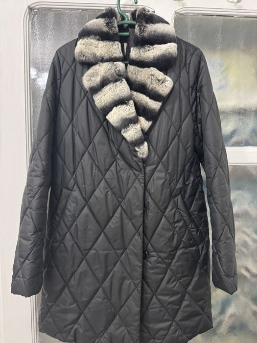 Продам женскую куртку.