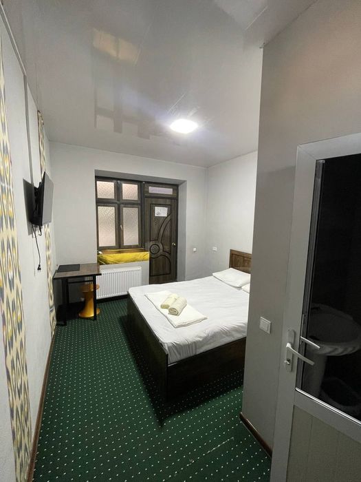Bez Zaks hotel  ortiqcha hujjatlar siz faqat passport bn