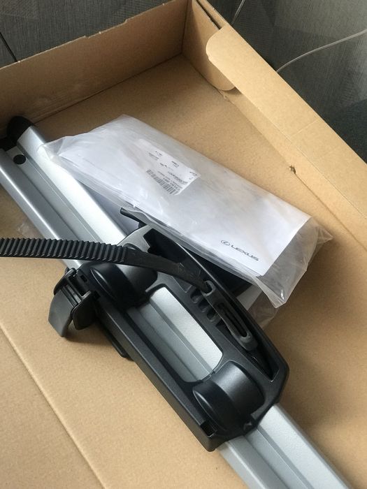 Велокрепление на автомобиль Lexus