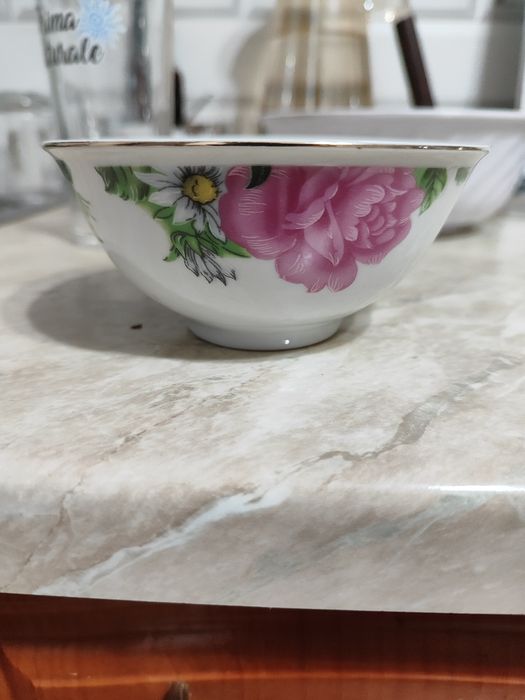 Продам чайно -  столовый сервиз