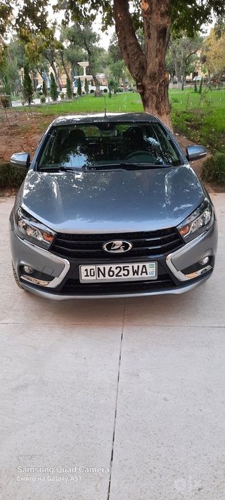 Продаётся Lada Vesta (комплектация Lux)