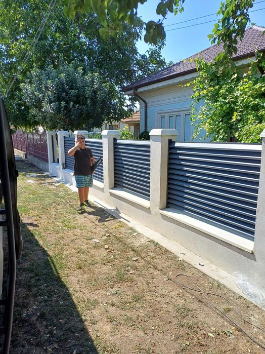 Garduri si porti stil jaluzea, sipca metalica, tabla cutata