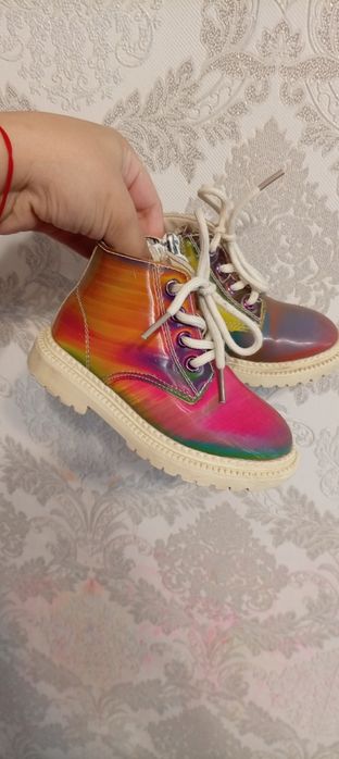 Продам десткие обуви