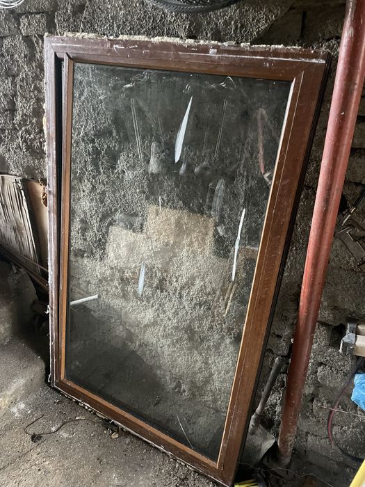 Pvc prozorec polzvan e okolo 2 god