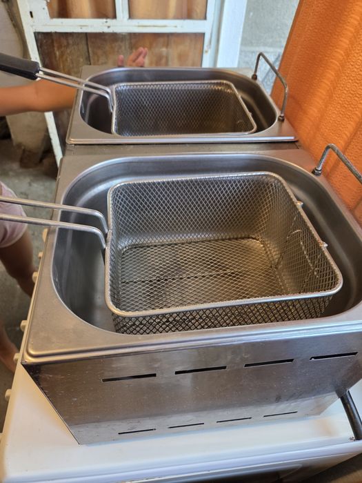 Газов фритюрник двоен