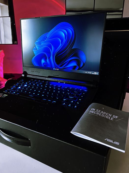 Laptop Gaming Asus RTX3080 32 GB RAM 2TB SSD