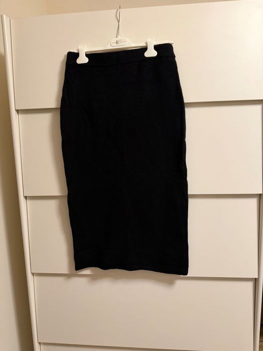 Черна вълнена пола М Zara - нова