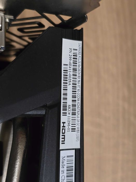 Продавам видеокарта RX 5600 XT