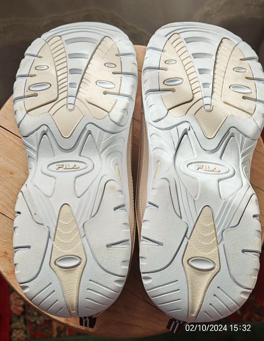 Fila Strada F WMN  ..