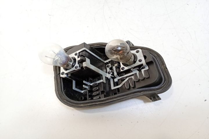 Soclu stop dreapta combi 89036915R Audi A6 4F/C6