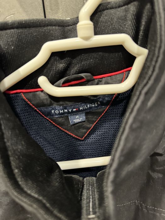 Ветровка Tommy Hilfiger