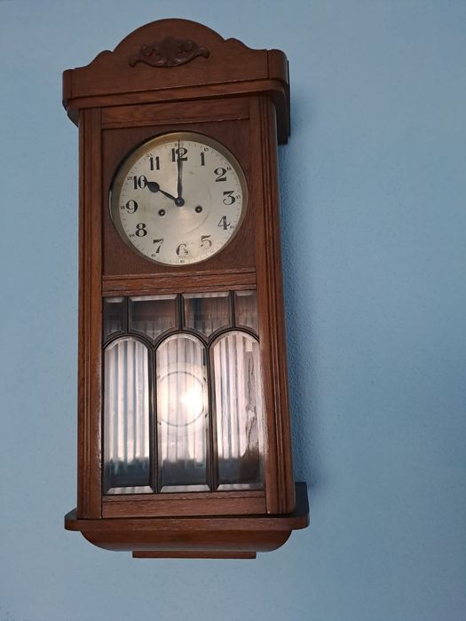 Ceas cu pendula de perete