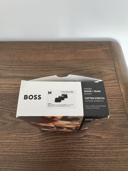 Boxeri barbati Boss negri, M