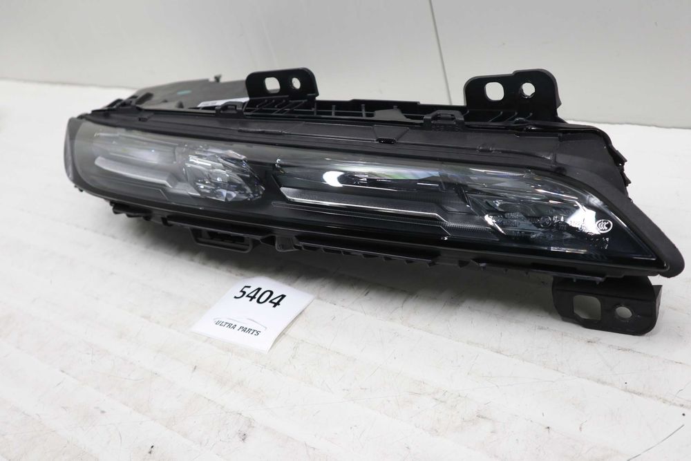 Десен горен кристален фар Сваровски БМВ 7 серия Г70 BMW G70