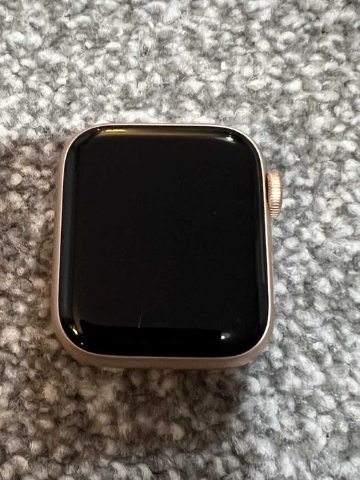 Apple Watch SE 1st Gen. 40mm Aluminium GPS Gold