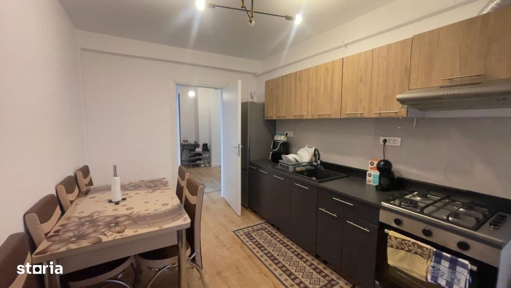 Apartament 2 Camere - Transformat In 2 Locuinte Independente