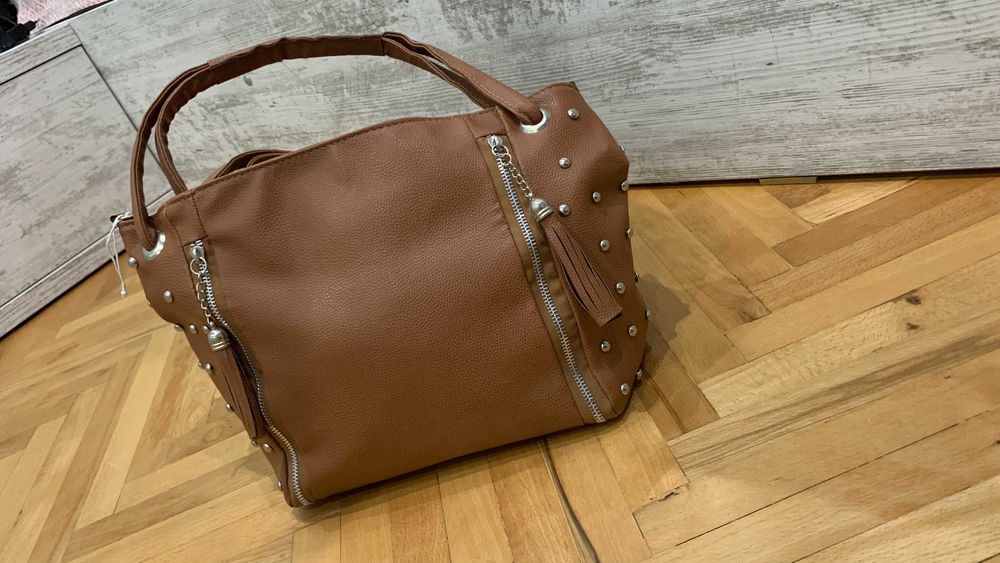 Дамска чанта еко кожа с една преграда