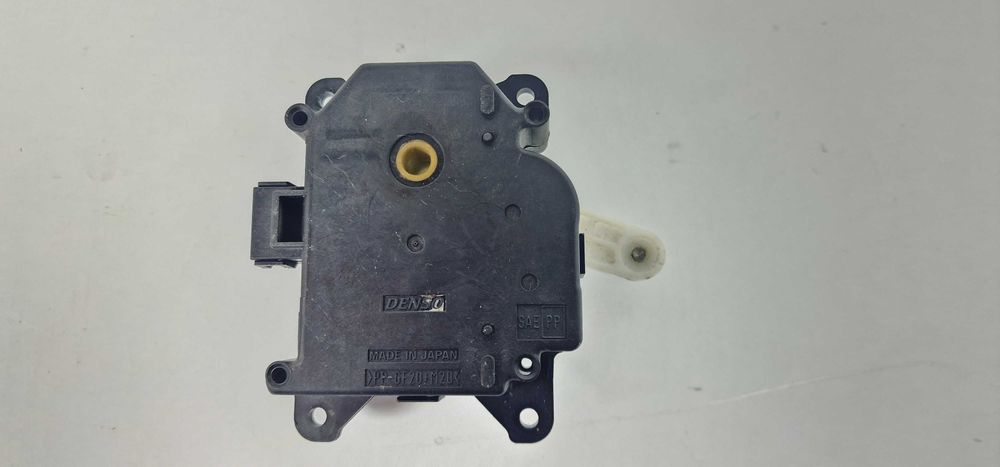 Моторче Клапа Парно Климатик Климатроник Тойота Авенсис Toyota Avensis