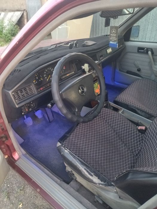 Продам мерседес 190