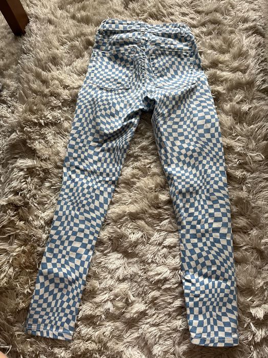 Blugi Bershka marimea 36