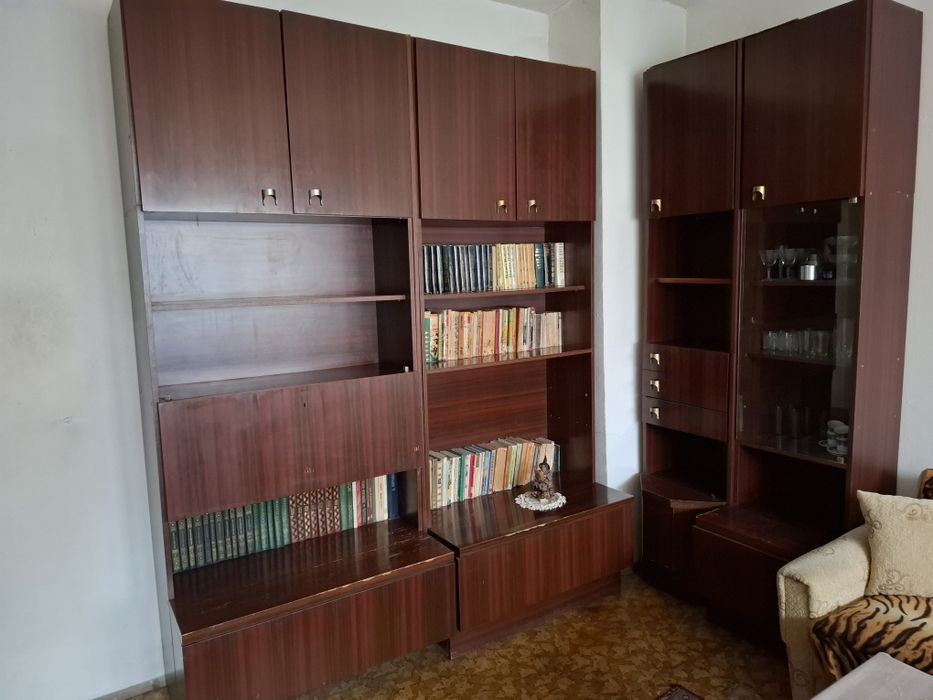 Продавам секция за хол/всекидневна Пловдив