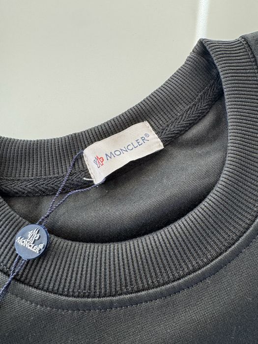 Moncler блуза.