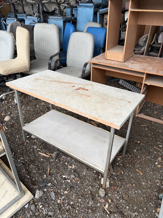 Продам стол лабораторный