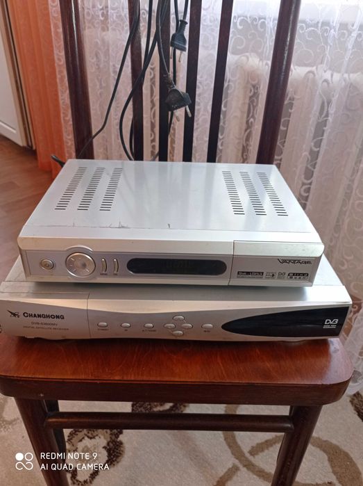 Продам два рессивера на спутниковую антену