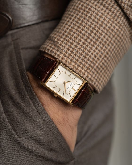 Seiko Essentials Tank SWR064