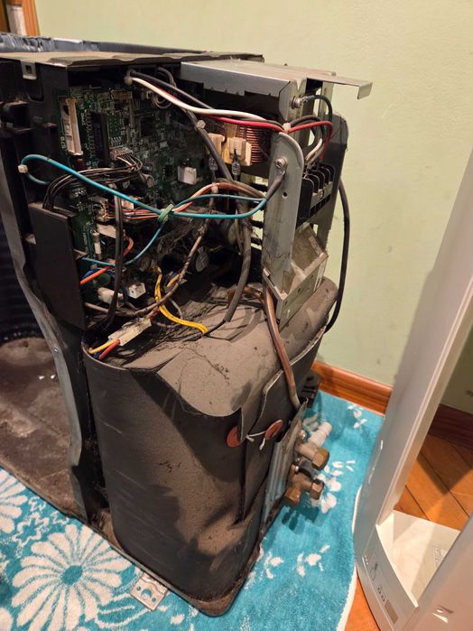 Daikin FTX25JV1B/RX25J2V1B за части