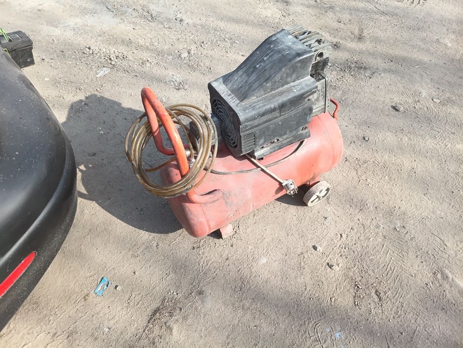 Продам компрессор