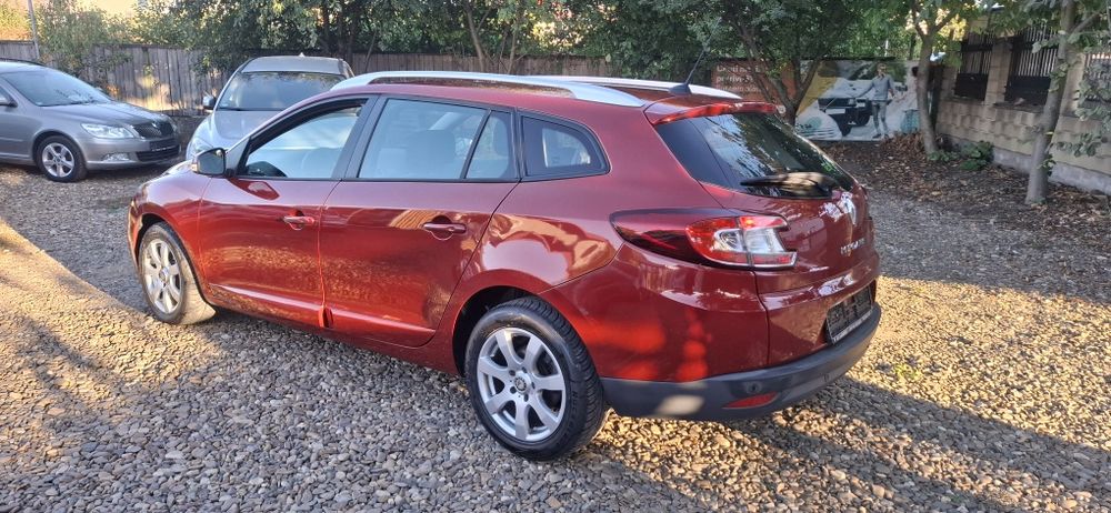 RENAULT Megane 2013 — imagine 1