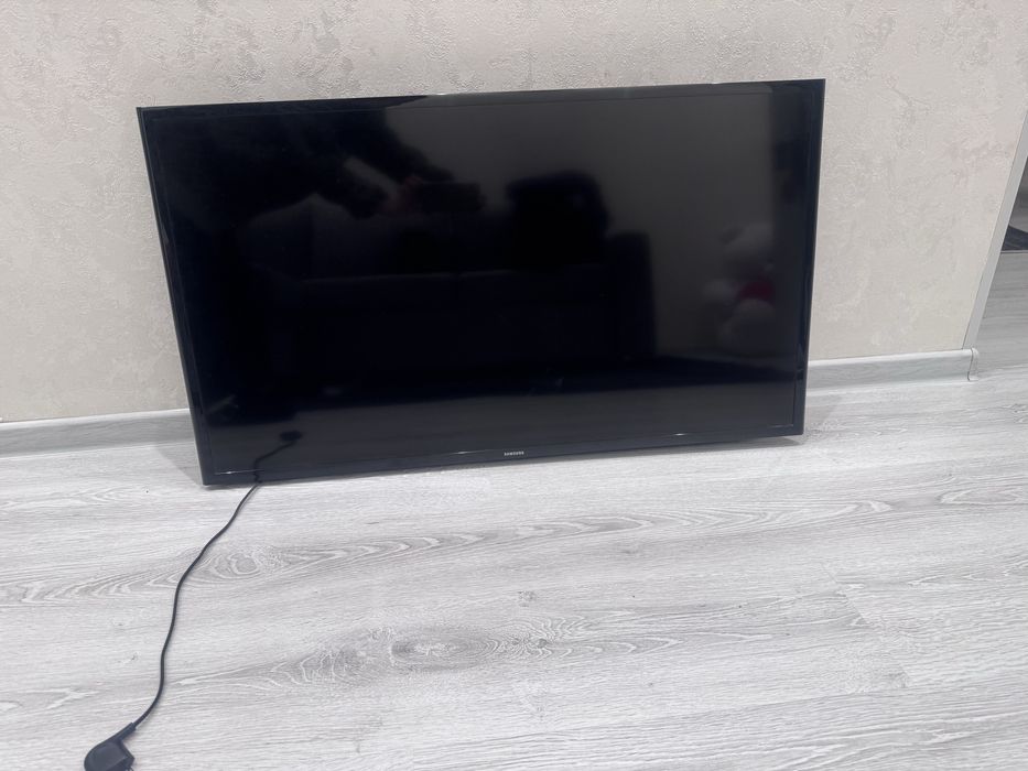 Телевизор  Samsung-UE40M5070AU