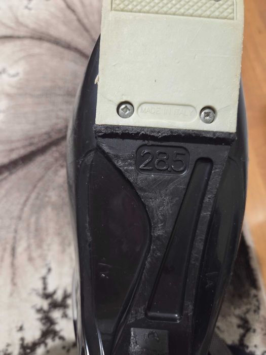 Продавам мъжки ски обувки - FISCHER