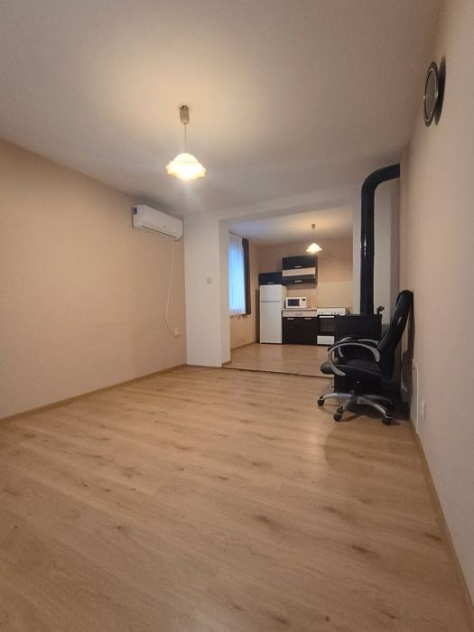 Къща в с.Петърч Община Костинброд