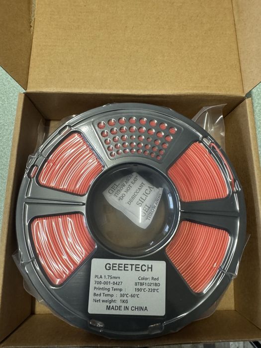 Филамент PETG и PLA