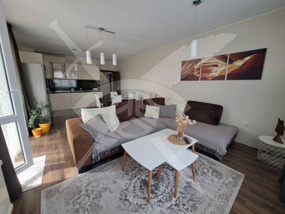 Продава се Тристаен апартамент в Бургас, Сарафово - 110 кв.м за 2228 €/кв.м - Снимка #2