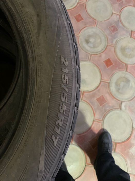 Зимние шины 215/55/17