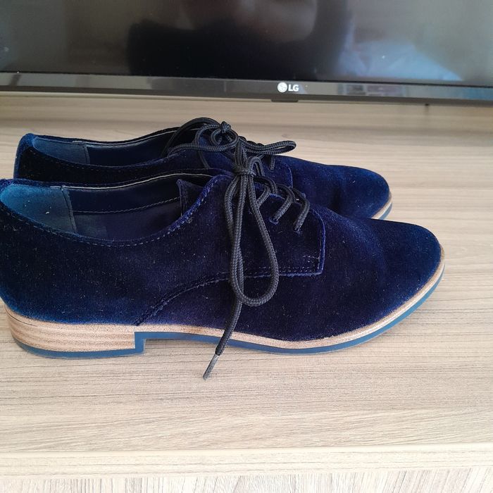 Pantofi din catifea, 37.