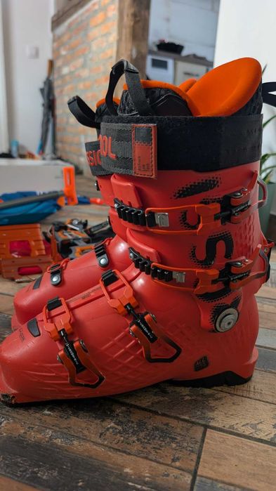 Kit avalansa ortovox, ham escalada, coltari automati,clapari rossignol