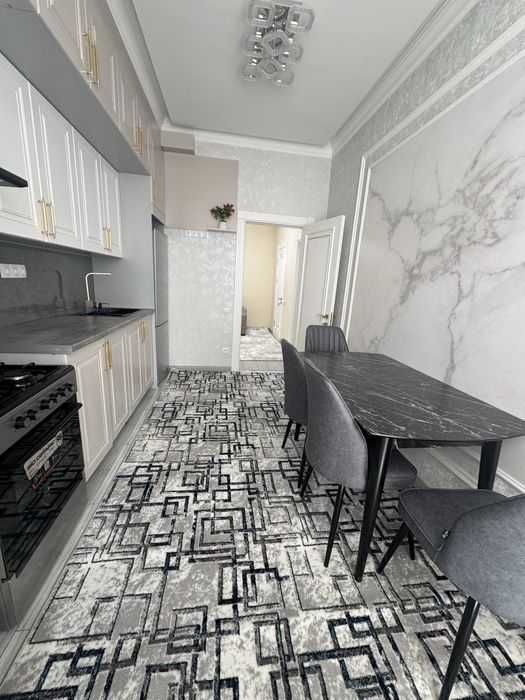 Аренда 2-х комнатная кв на метро Айбек