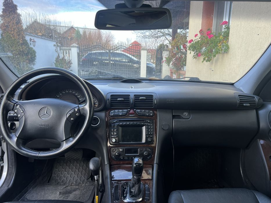 Mercedes C320 adaptat persoane cu handicap/dizabilitati Radiata