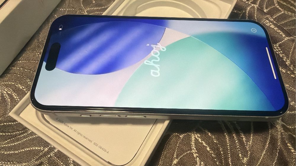 Iphone 15 Silver 128 GB с гаранция