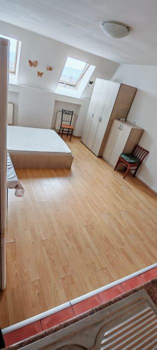 Garsoniera de închiriat Stefan cel mare o singura persoana.