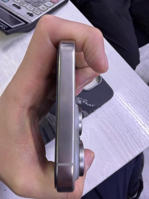 Продам Iphone 16 pro max