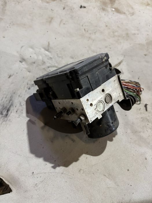 Audi Q7 3.0tdi 245кс face 2013 година АБС ABS Модул 4L0614517L