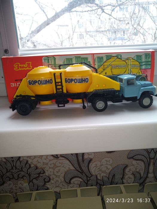 Модель 1:43 муковоз ЗИЛ ссср