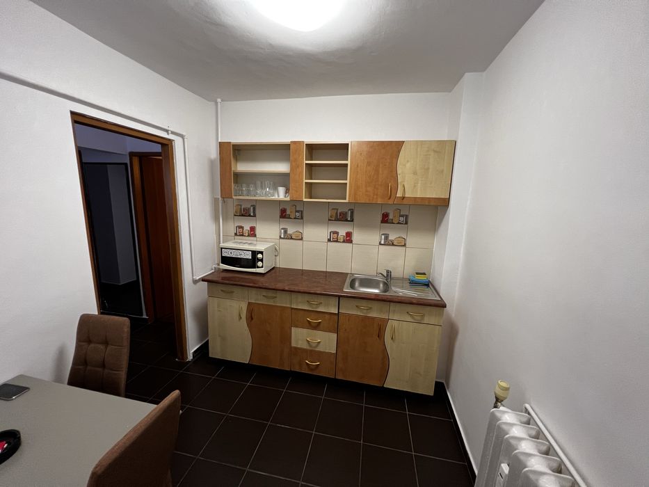 Apartament 2 camere decomandat - Rovine
