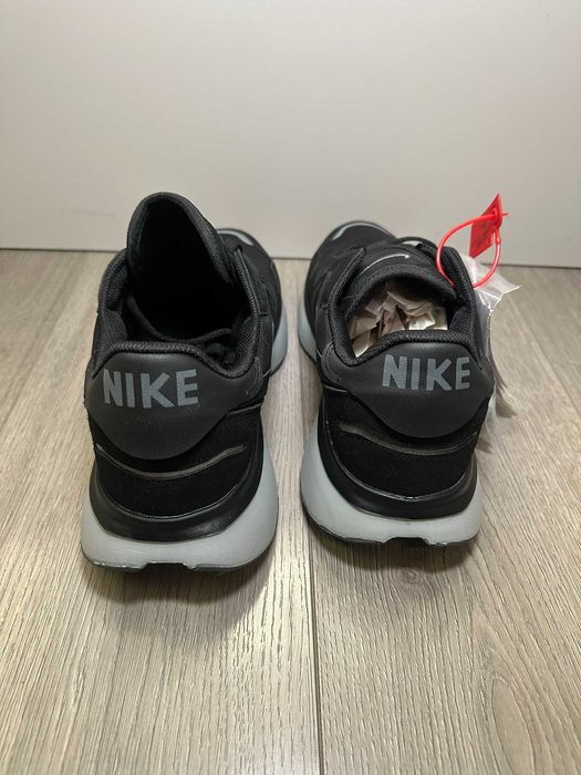 НАМАЛЕНИ Нови мъжки Маратонки Nike 43 номер -черни